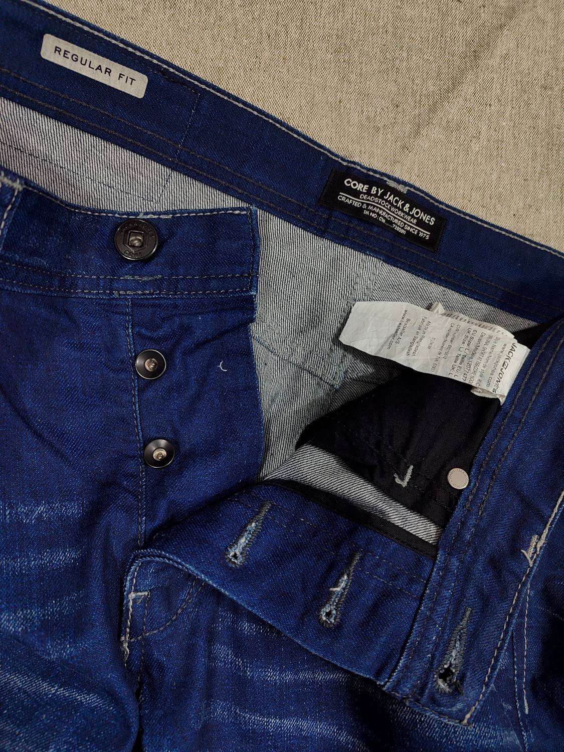 Jack & Jones, 34 — Teletype