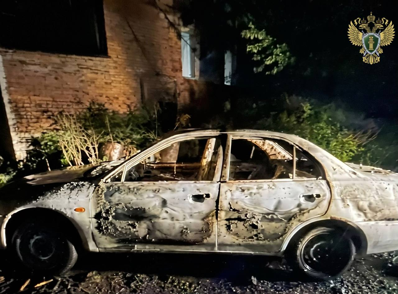 Поджог автомобиля бывшей супруги: 33-летний казанова предстанет перед судом за ревность